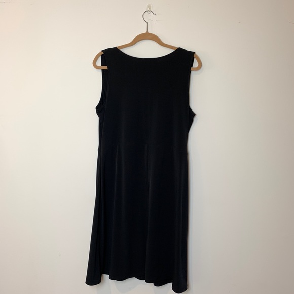 NWT Lane Bryant Black Knit Ruched V-Neck Dress - Picture 4 of 5